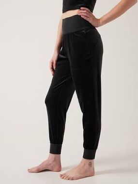 Athleta Salutation Velvet Jogger